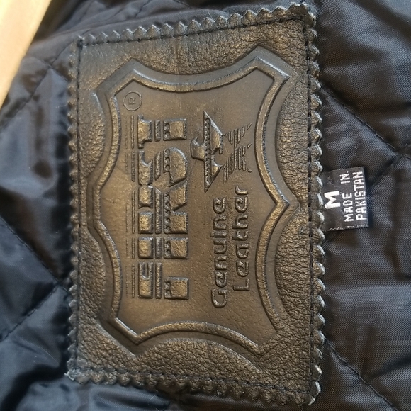 FIRST leather Jacket - Picture 6 of 7